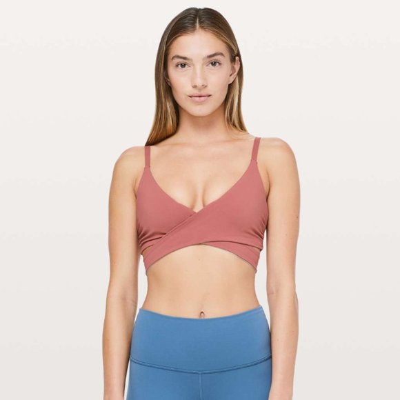 lululemon athletica Other - Lululemon Lean In Bra Size 6